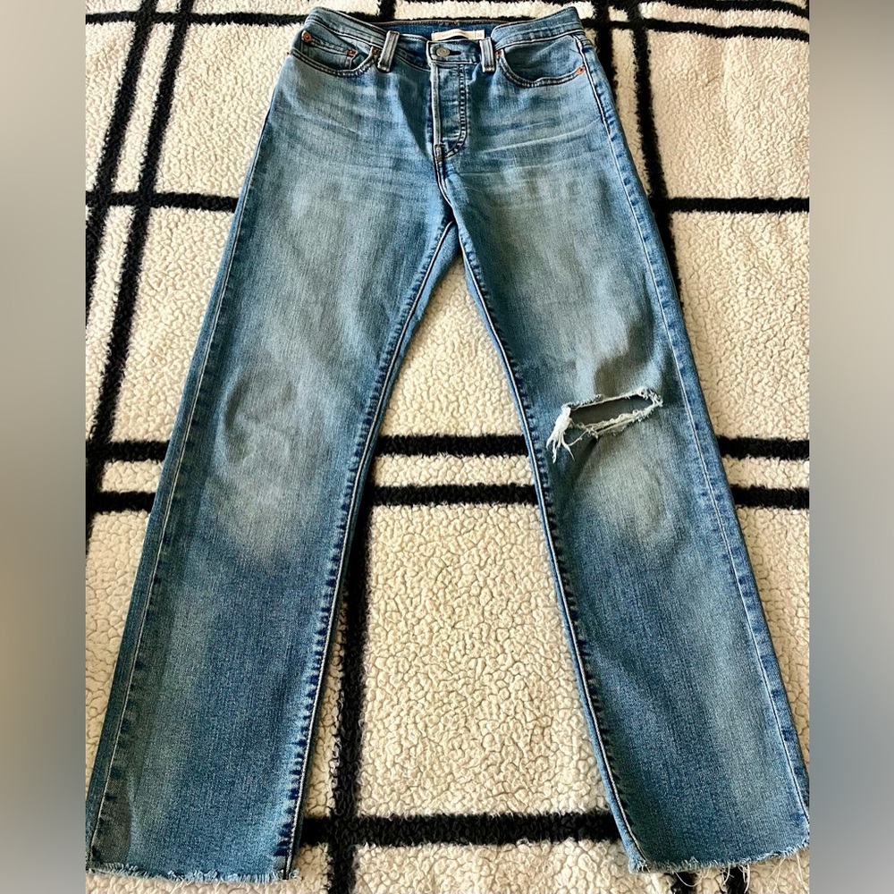 LEVI’S WEDGIE STRAIGHT LEG JEANS BUTTON FLY MEDIUM WASH CROP ANKLE SZ 26x28
